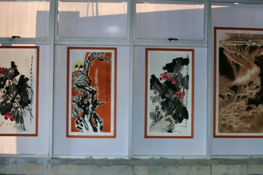 “翰墨铸军魂·蓄力谱华章”第四届书画展暨工业印记展在际华3511文创科技园开幕