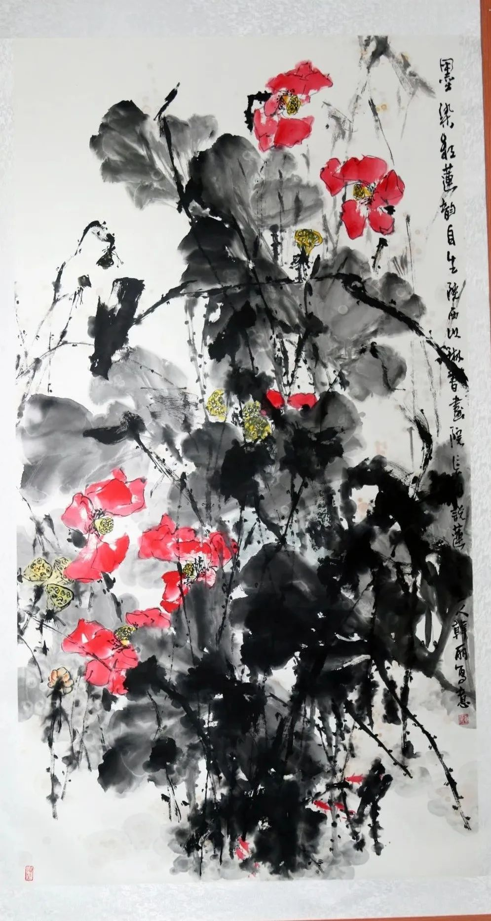 “翰墨铸军魂·蓄力谱华章”第四届书画展暨工业印记展在际华3511文创科技园开幕